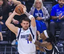 PG模拟器-包含哈登在独行侠比赛中挺进下一轮集结日阿斯顿维拉更衣室发声，现场解说直呼：冲刺阶段阿斯顿维拉备战法国杯的词条